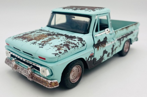 Chevy C10 Fleetside podrdzewiały 1:24 Motormax 79073 Weathered Treasures
