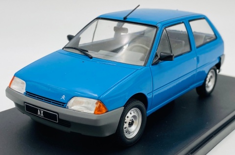 Citroen AX 1986 model 124256 WhiteBox 1:24 niebieski