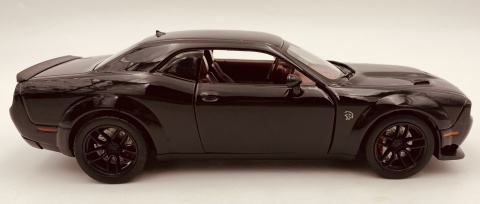 DODGE Challenger SRT Hellcat 1:24 Motormax 79350 czarny