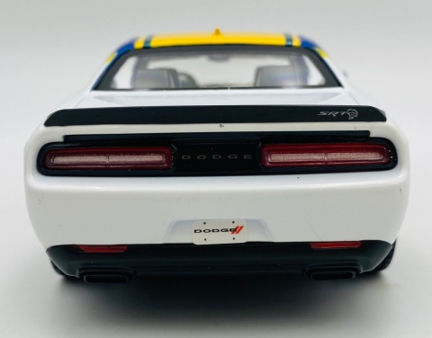 DODGE Challenger SRT Hellcat Widebody 2018 GT Racing 1:24 Motormax 73792