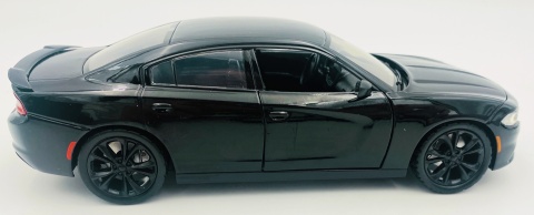 DODGE Charger SXT 2023 model 1:24 Motormax 79387 czarny