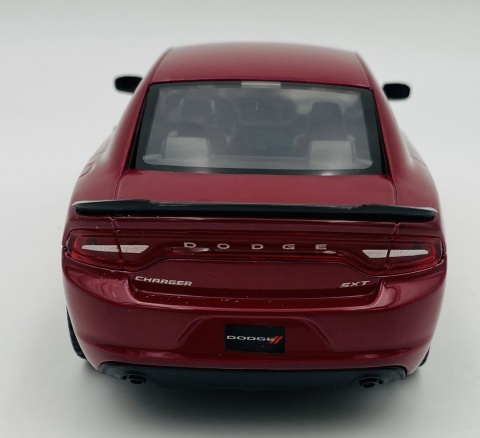 DODGE Charger SXT 2023 model 1:24 Motormax 79387 czerwony