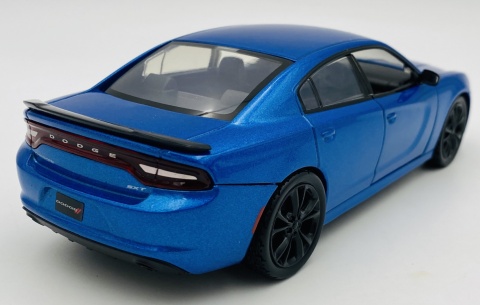 DODGE Charger SXT 2023 model 1:24 Motormax 79387 niebieski