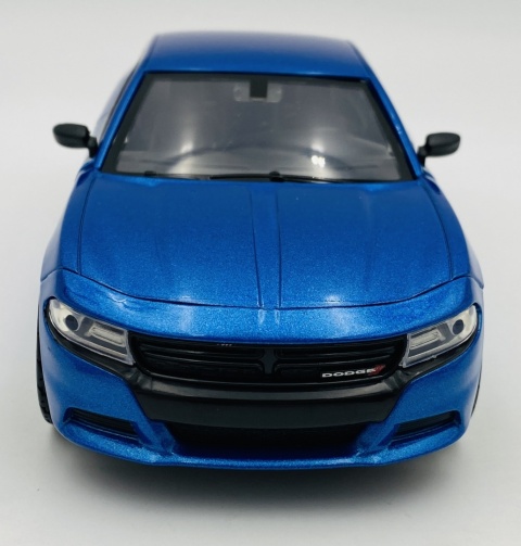 DODGE Charger SXT 2023 model 1:24 Motormax 79387 niebieski