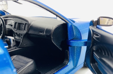 DODGE Charger SXT 2023 model 1:24 Motormax 79387 niebieski