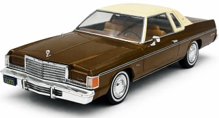 DODGE Royal Monaco Coupe 1977 model WB124261 METAL WhiteBox 1:24 brązowy