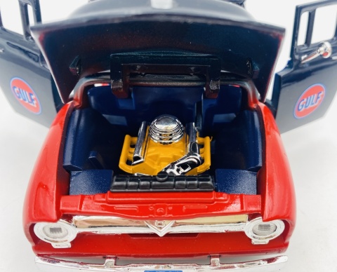 Ford F-100 PICKUP 1956 GULF + oil tanker model 1:24 Motormax 79611