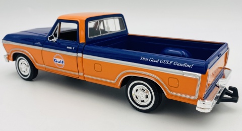 Ford F-150 Custom Pickup 1979 + oil tanker GULF 1:24 Motormax 79612