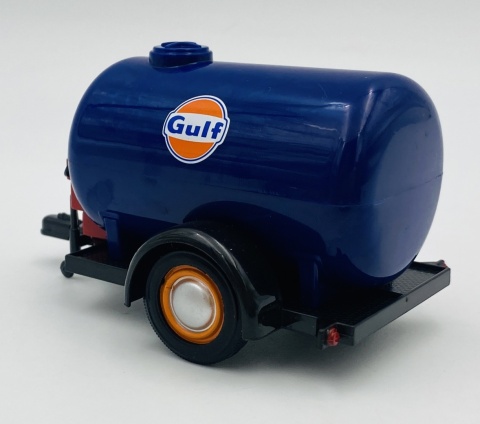 Ford F-150 Custom Pickup 1979 + oil tanker GULF 1:24 Motormax 79612