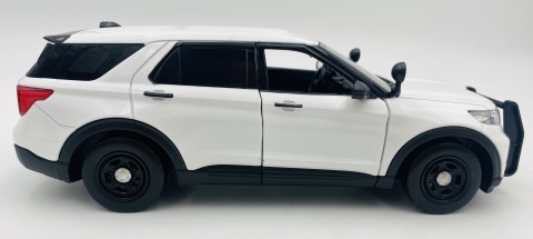 Ford Interceptor Police Utility 2022 Hybrid model 1:24 Motormax 76990