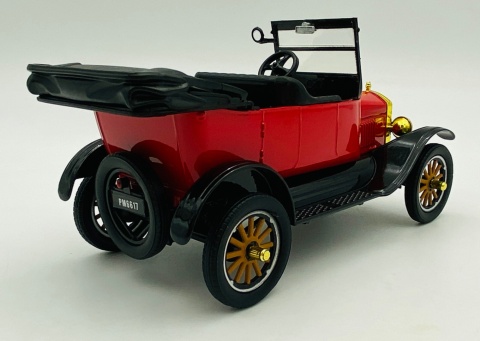 Ford Model T Touring convertible 1925 1:24 Platinum Motormax 79328 czerwony
