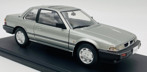 HONDA Prelude 1985 model 124258 WhiteBox 1:24 jasny szary