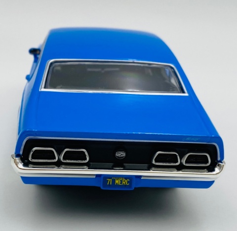 Mercury Comet 1971 GT Version 1:24 Motormax 79047 niebieski