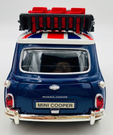 Morris Mini Cooper 1961-67 trophy 1:18 model Motormax 79741 City Classics