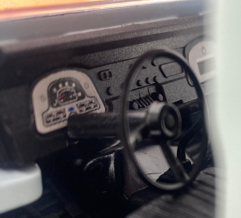 Toyota FJ40 Land Cruiser with GULF Livery model 1:24 Motormax 79658