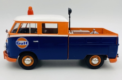 VW Type 2 T1 Delivery Van + oil tanker GULF model 1:24 Motormax 79610