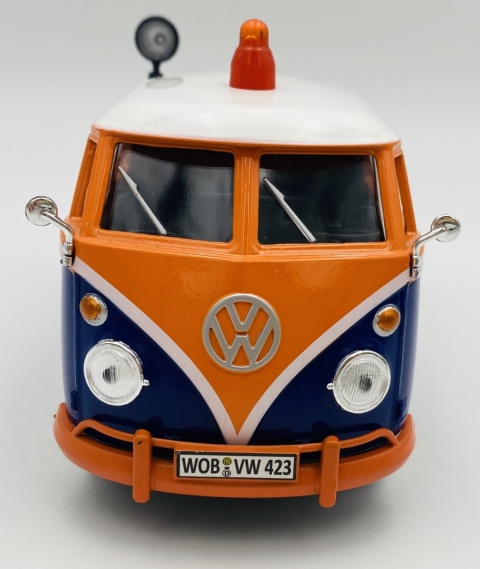 VW Type 2 T1 Delivery Van + oil tanker GULF model 1:24 Motormax 79610