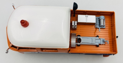 VW Type 2 T1 Delivery Van + oil tanker GULF model 1:24 Motormax 79610