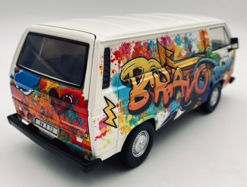 VW Type 2 (T3) Transporter 1:24 Motormax 79599 grafifiti