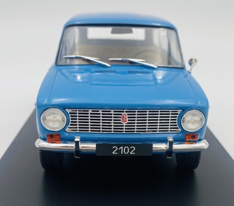 WAZ 2102 Łada Lada 1200 Żiguli Żyguli model 124262 WhiteBox 1:24 niebieski