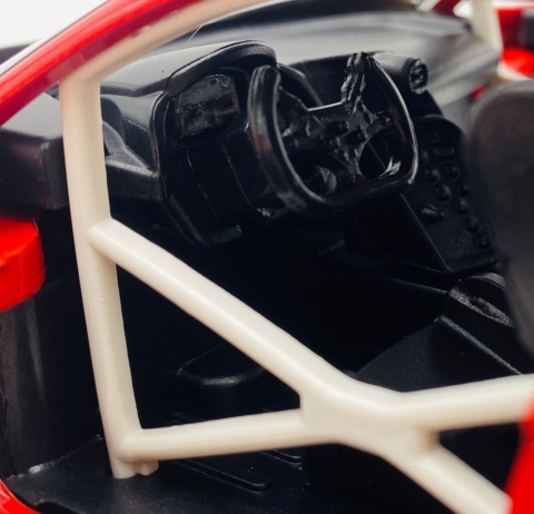 AUDI R8 LMS światło dźwięk model METAL 1:24 MSZ 68262A czerwony