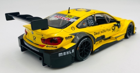 BMW M4 DTM #16 DTM Deutsche Post światło dźwięk model METAL 1:24 MSZ 68256