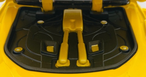 BMW M4 DTM #16 DTM Deutsche Post światło dźwięk model METAL 1:24 MSZ 68256