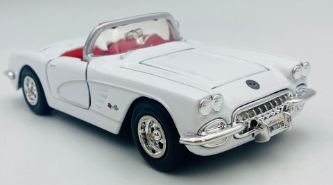 Chevrolet CORVETTE 1959 Cabrio model 1:24 Motormax 73216 biały