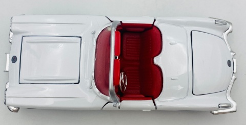 Chevrolet CORVETTE 1959 Cabrio model 1:24 Motormax 73216 biały