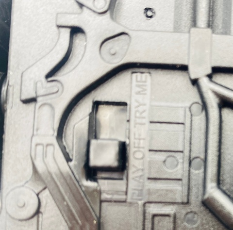 Dodge Charger Pursuit 2011 biały/czarny światło/dźwiek 1:24 Motormax 79533