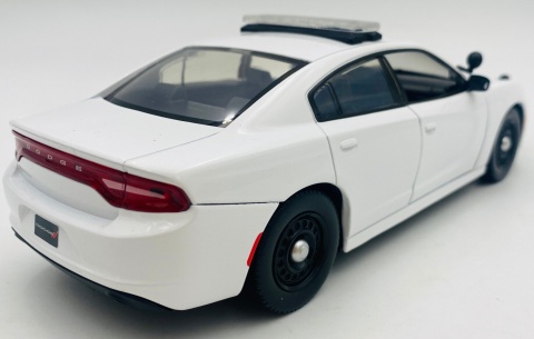 Dodge Charger Pursuit 2023 bez oznaczeń model 1:24 Motormax 76996