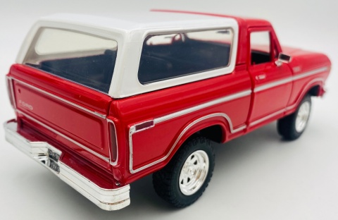 Ford Bronco (hard top) 1978 1:24 Motormax 79373 czerwony