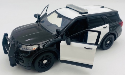Ford Explorer 2022 biały/czarny bez oznaczeń 2022 1:24 Motormax 76998