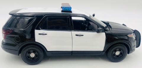 Ford Explorer Interceptor Utility 2015 światło/dźwiek 1:24 Motormax 79536