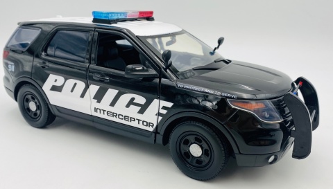Ford Explorer Police Interceptor Utility USA 2015 1:18 Motormax 73540
