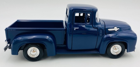Ford F-100 Pickup 1956 1:24 Motormax 73235 granatowy