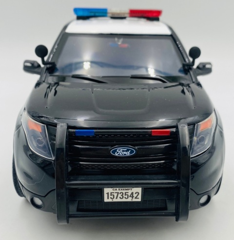 Ford Police Interceptor Utility 2015 światło / dźwięk 1:18 Motormax 73996