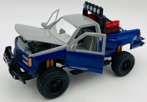 GMC Sierra GT OFF ROAD Series 1:24 Motormax 79136 szary