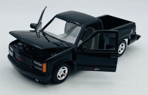 GMC Sierra GT Pickup 1992 1:24 Motormax 73204 czarny