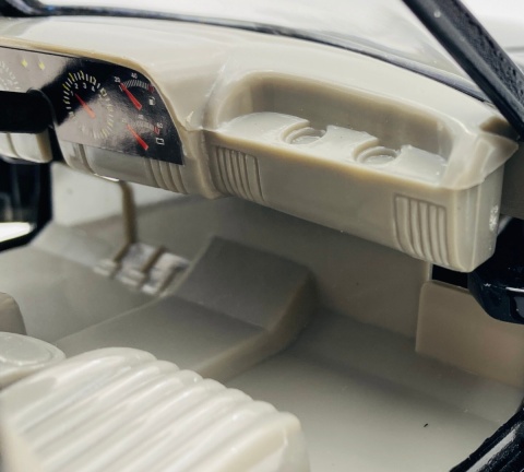 GMC Sierra GT Pickup 1992 1:24 Motormax 73204 czarny