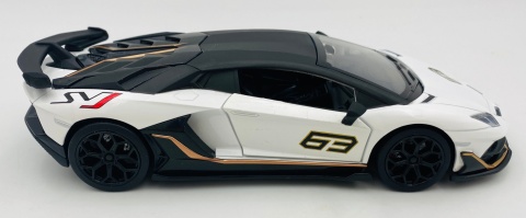 LAMBORGHINI Aventador SVJ światło dźwięk model METAL 1:24 MSZ 68269 biały