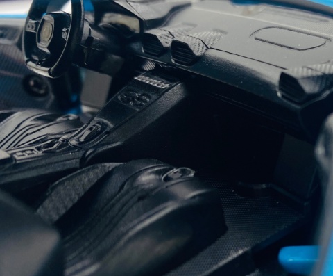 LAMBORGHINI Huracan STO światło dźwięk model METAL 1:24 MSZ 68279 niebieski