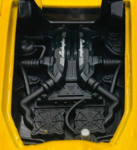 LAMBORGHINI Revuelto światło dźwięk model METAL 1:24 MSZ 68200 żółty