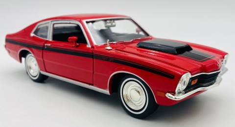 Mercury Comet 1971 GT Version 1:24 Motormax 79047 czerwony