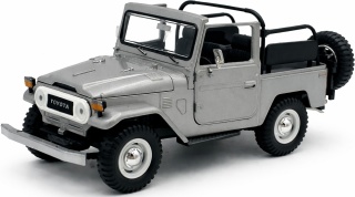 Toyota FJ 40 open top 1:24 Motormax 79330 srebrny