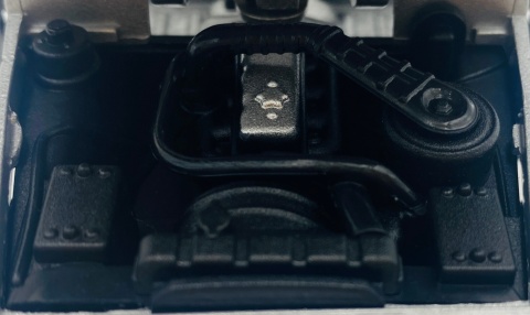 Toyota FJ 40 open top 1:24 Motormax 79330 srebrny