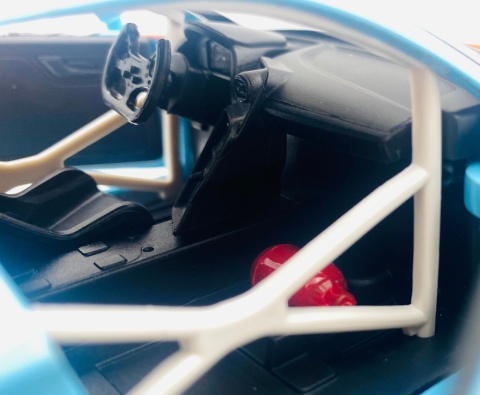 AUDI R8 LMS WASA światło dźwięk model METAL 1:24 MSZ 68291A blue graffiti