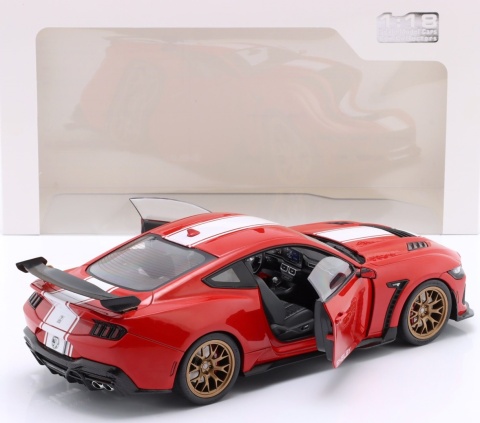 FORD SHELBY MUSTANG Super Snake 2024 model S1813801 Solido 1:18 czerwony