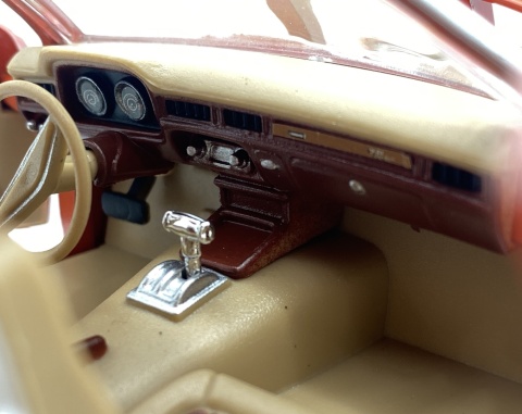 Ford Pinto 1974 model 1:24 Motormax 79044 pomarańczowy