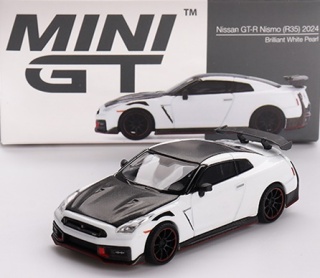 NISSAN GT-R (R35) Nismo 2024 MGT01045 MiniGT 1:64 biały perłowy